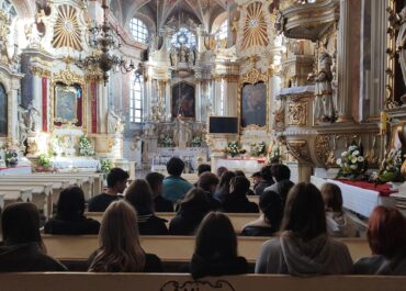 Lekcji języka polskiego w klasztorze                             oo. franciszkanów